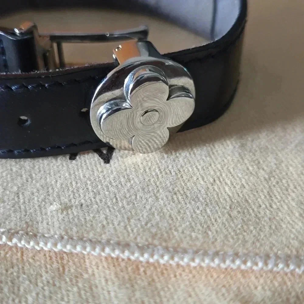 Louis Vuitton Good Luck Black Leather Bracelet with dust bag and box - Picture 4 of 5